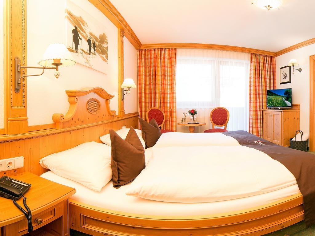 Alpenhotel Tirolerhof Neustift im Stubaital Habitación foto